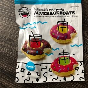 Inflatable pool drink floats